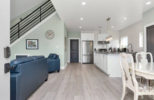 Terramar Beach House | La Buena Brisa - Galveston Beach and Bay Views