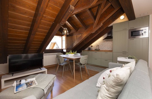 Escarrilla Apartment | La Buhardilla de Menta by BeValle