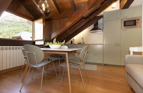 Escarrilla Apartment | La Buhardilla de Menta by BeValle