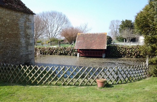 Les Moutiers-en-Auge House | La Buissonnière, a very large 18th-century house with swimming pool.
