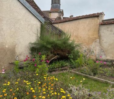 Arnay-le-Duc House | La Buissonnière