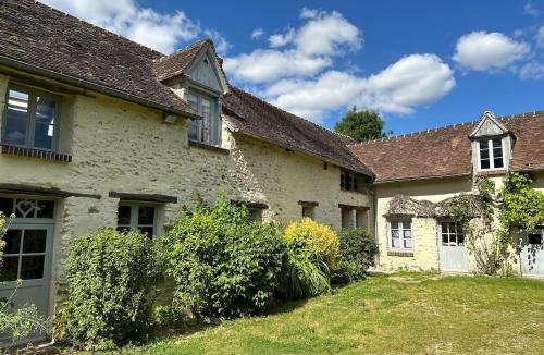 Boutigny-Prouais Villa | La Buissonnière