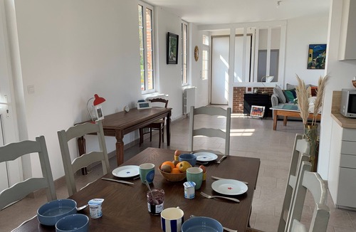 Hautot-sur-Mer House | La Buissonnière (sleeps 8) Bathroom, separate WC Fully-equipped kitchen, garden