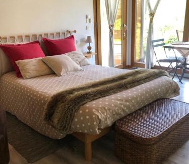 Le Noyer Bed & Breakfast | La Buissonnière