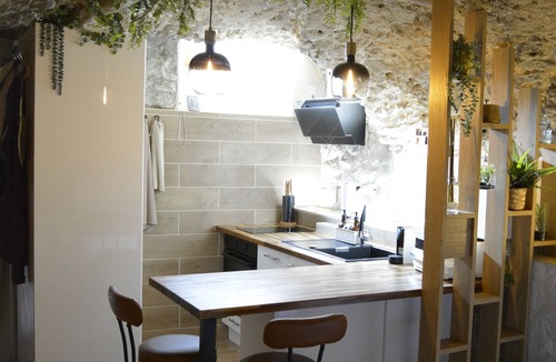 Biot Apartment | La Bulle, an authentic and romantic spa