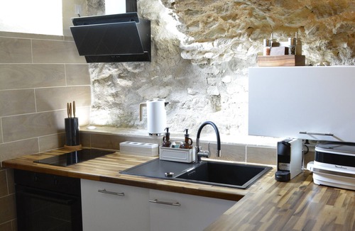 Biot Apartment | La Bulle, an authentic and romantic spa