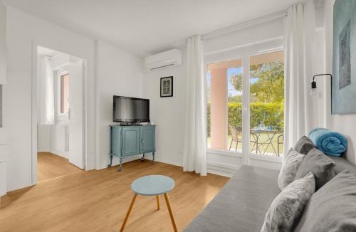Blagnac Apartment | La Bulle Bleue - Parking-Terrasse-aéoport-MEET