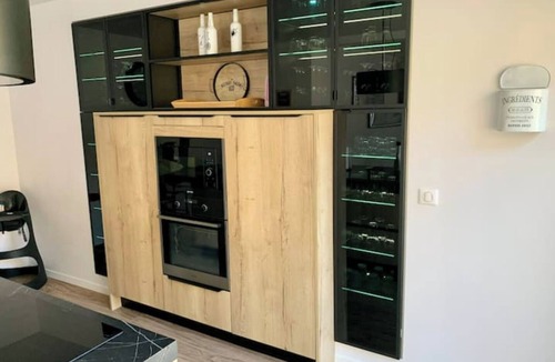 Baslieux-les-Fismes House | La Bulle, High Standing House