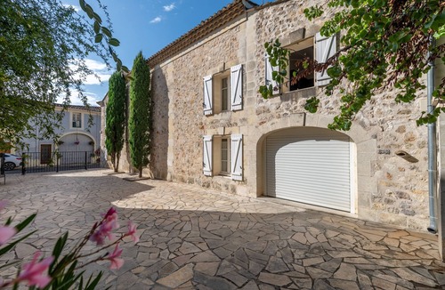 Mudaison House | La Célestine - Belle maison en pierre de 250m2 avec jardin