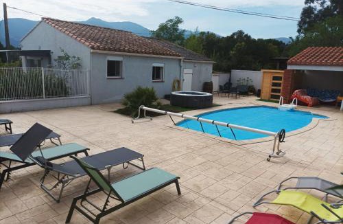 Ceret House | La Céret'nitude