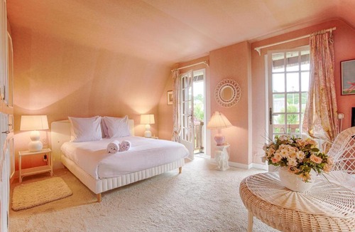 Tourgeville Villa | La Côte Fleurie - 5 Bdr - Garden & Jacuzzi - Tourgéville Plage