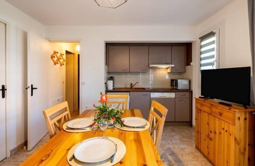 Merville-Franceville-Plage Apartment | La Côte Fleurie by Interhome