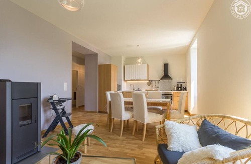 Saint-Christophe-la-Grotte House | LA Cure Gourmande-le Beauvoir