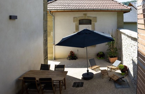 Saint-Christophe-la-Grotte House | LA Cure Gourmande-le Beauvoir