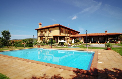 Ciruelos de Cervera House | La Calandria Villa, Ribera DUERO & RIOJA wine, 9BD, Pool, Padel, BBQ
