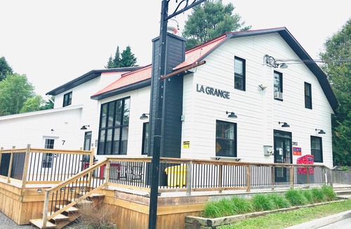 Sainte-Lucie-des-Laurentides Apartment | Large, warm and comfortable loft at La Grange de Ste-Lu