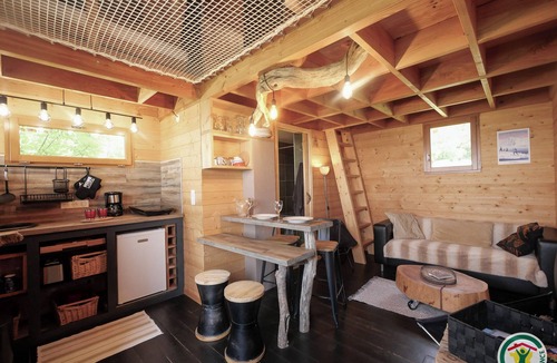 Saint-Michel-de-Chaillol Ski Chalet | La Cabane du Sauteriau Cabin-style chalet on stilts Exceptional view