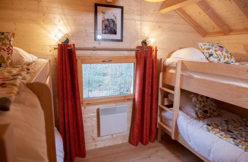 La Bussiere Ski Chalet | La Cabane aux Oiseaux