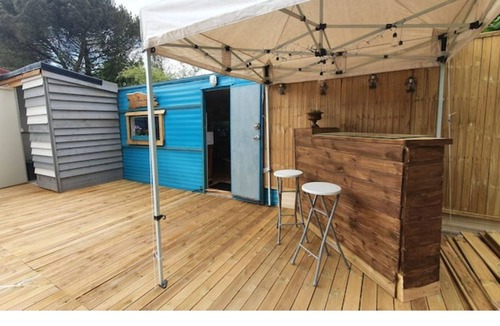 La Calotterie Cabin | LA CABANE BLEUE Glamping camping with all comforts