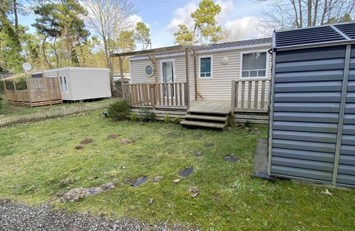 Camiers House | La Cabane d'Arthur in 3 star campsite (Air conditioning, Heated pool)