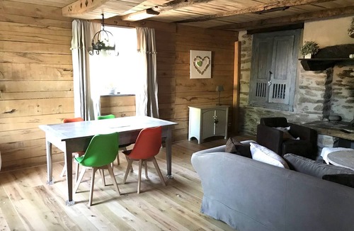 Luc-la-Primaube House | LA CABANE DE CHEMMALY