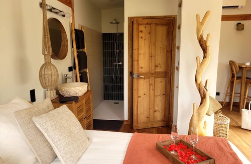 Vallabregues Cabin | La Cabane de Cinette