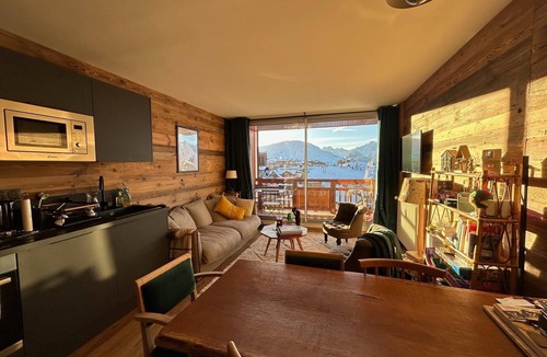 Eclose-Ouest Ski Chalet | La Cabane de l'Alpe d'Huez