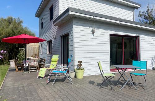 Plounevez-Lochrist House | La cabane de la baie