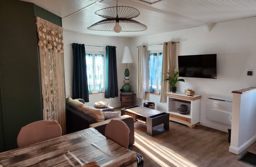 Froidfond House | La Cabane de Mègue