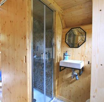 Les Molieres Ski Chalet | La cabane de Merlin