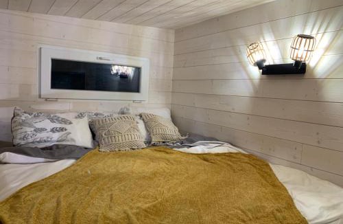 Chaille-sous-les-Ormeaux Ski Chalet | La Cabane de Piquet