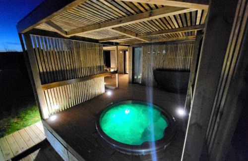 Montmedy Ski Chalet | La cabane des folies