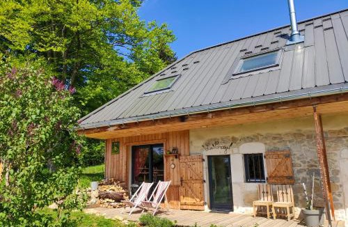 Les Deserts Ski Chalet | La Cabane du Lys