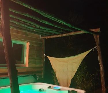 Saint-Jean-du-Gard Bed & Breakfast | La cabane du Mas gnolia