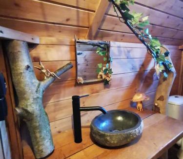 Tournes Ski Chalet | La cabane du Nuton Ardennais