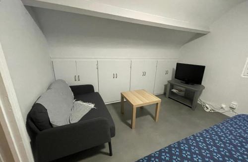 Eguzon-Chantome Apartment | La cabane du pêcheur
