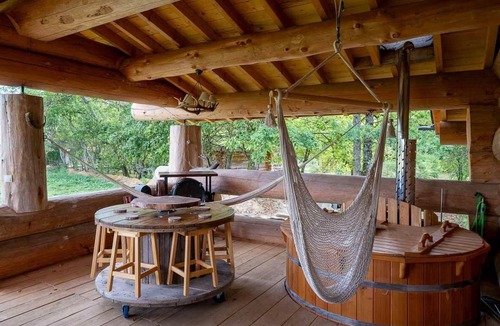 Chennegy House | La Cabane du Trappeur