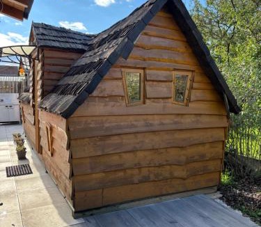 Hudiviller Cabin | La cabane enchantée