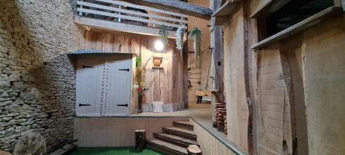 Vellerot-les-Vercel Bed & Breakfast | La Cabane et SPA Chez Jules