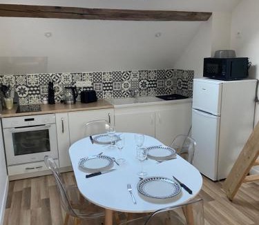 Aubigny-sur-Nere Apartment | La cabane