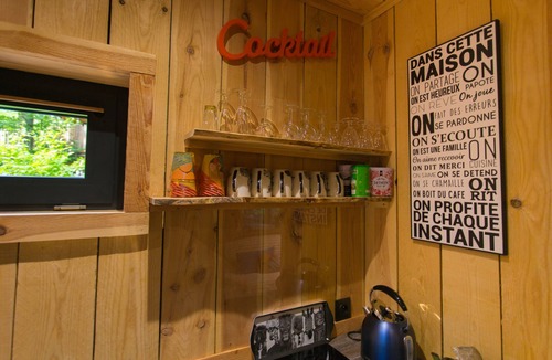 Fournet-Blancheroche Cabin | La Cabane Design Family Spa