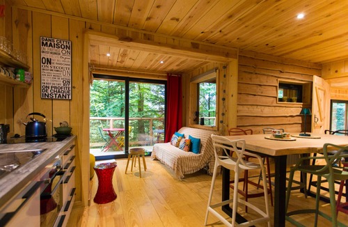 Fournet-Blancheroche Cabin | La Cabane Design Family Spa
