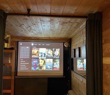 Saint-Laurent-dAndenay House | La Cabane SPA