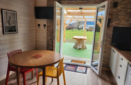 Sirod Apartment | la cabane