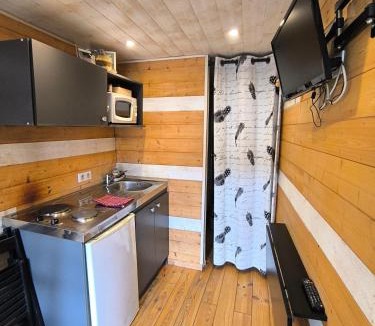 Beaumont-sur-Oise Apartment | La cabane Insolite