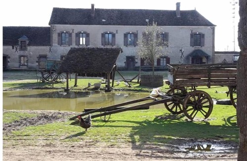Saint-Fargeau Cabin | La Cabane - La Ferme du Château