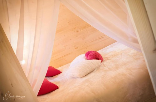 Voussac House | La Cabane Spa De Céline