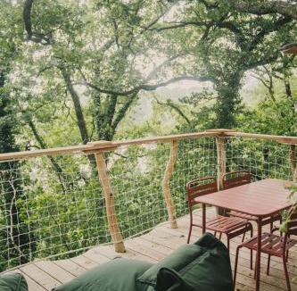 Coudures Other | La Cabanoun, cabane perchée vue lac