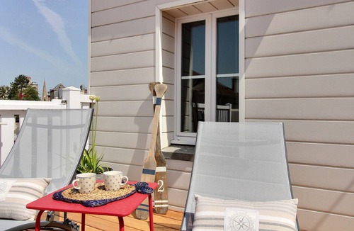 Saint-Pair-sur-Mer House | LA CABINE DE LA BAIE