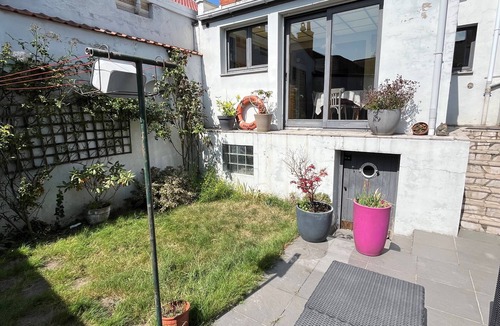 Petit-Fort-Philippe House | La Cabine de Plage - 3 bedroom house & garden 1 minute from the beach!